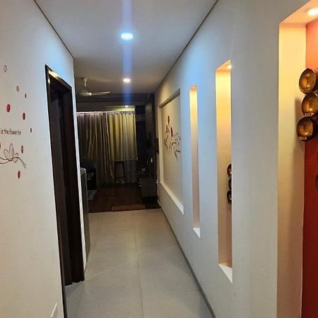 Aarju Luxurious Stay كالانغيُت المظهر الخارجي الصورة