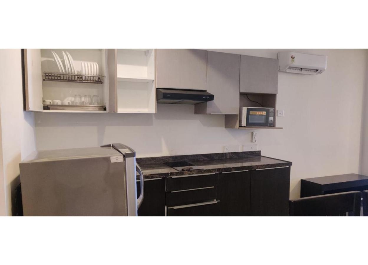 Aarju Luxurious Stay كالانغيُت المظهر الخارجي الصورة