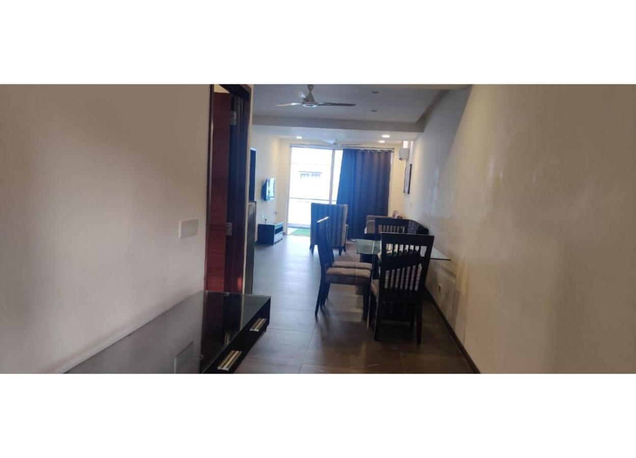 Aarju Luxurious Stay كالانغيُت المظهر الخارجي الصورة