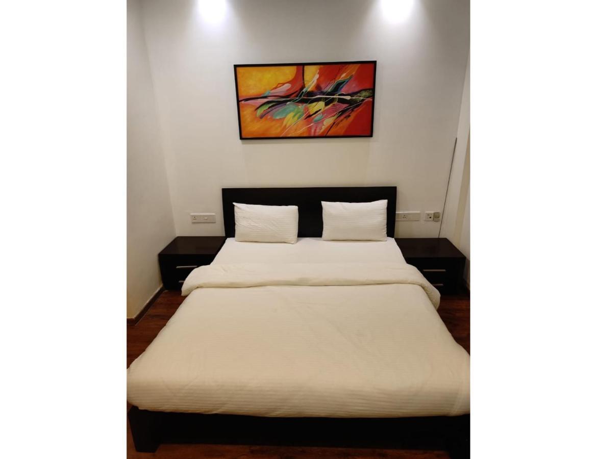 Aarju Luxurious Stay كالانغيُت المظهر الخارجي الصورة
