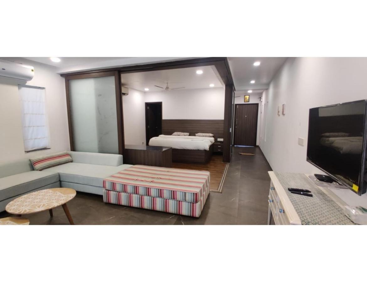 Aarju Luxurious Stay كالانغيُت المظهر الخارجي الصورة