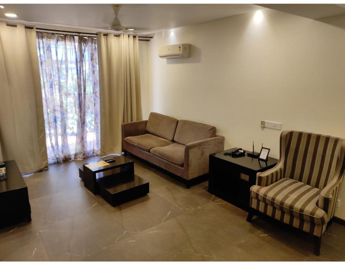 Aarju Luxurious Stay كالانغيُت المظهر الخارجي الصورة