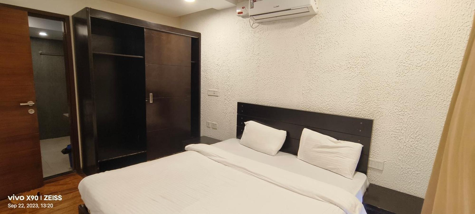 Aarju Luxurious Stay كالانغيُت المظهر الخارجي الصورة